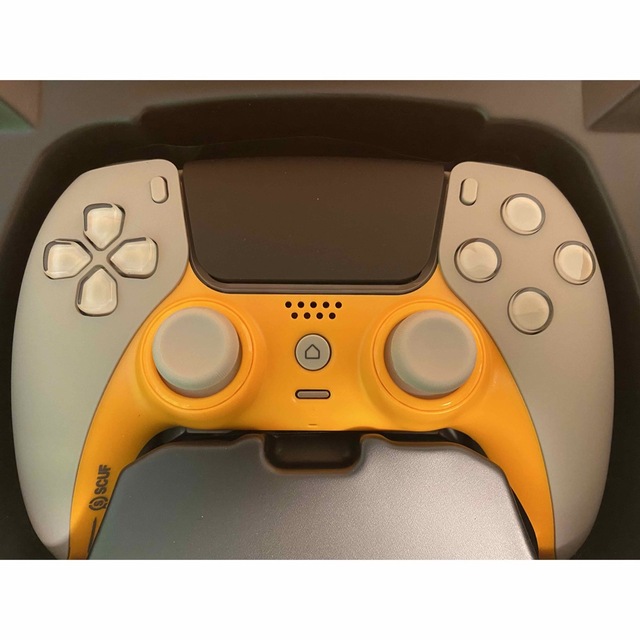 SCUF スカフREFLEX FPS PS5 コントローラー　値引きしました