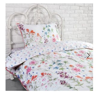 ローラアシュレイ(LAURA ASHLEY)の専用出品です。新品 LAURA ASHLEY シングル 掛け布団カバー(シーツ/カバー)