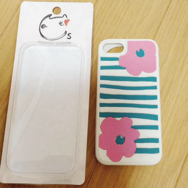 TSUMORI CHISATO(ツモリチサト)のツモリチサト＊iPhone5カバー スマホ/家電/カメラのスマホアクセサリー(モバイルケース/カバー)の商品写真