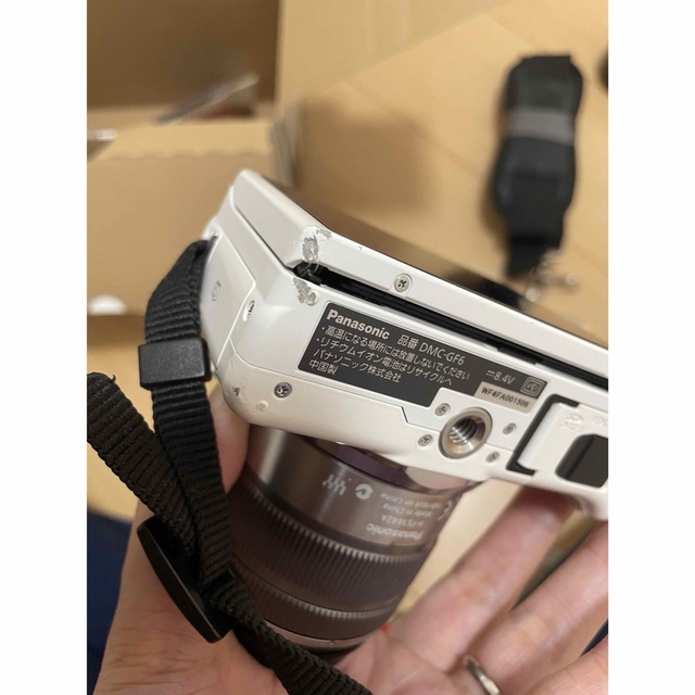 LUMIX ミラーレス一眼レフ 白 LUMIX ミラーレス一眼レフ 白
