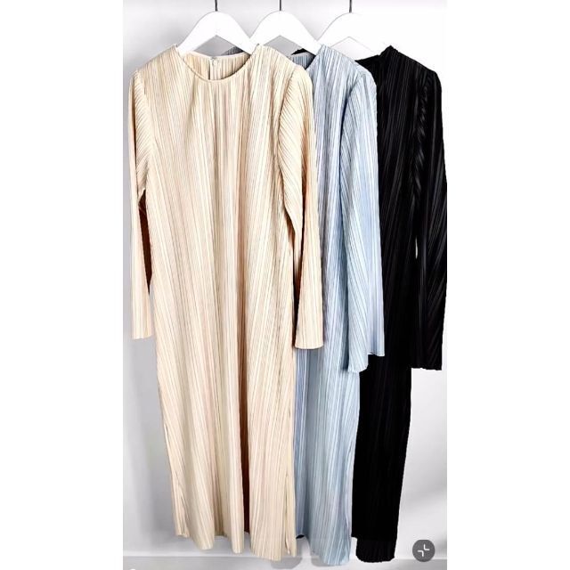 ClaSTEllaR 完売品 PLEATED LONG DRESS ブルー