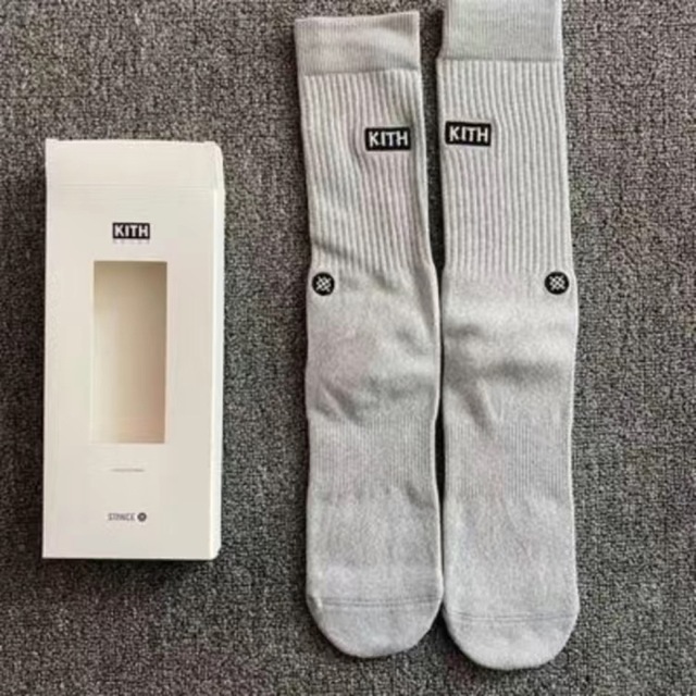 STANCE(スタンス)のSTANCE ソックス KITH 2足セット　スタンス  バラック系とグレー系 メンズのレッグウェア(ソックス)の商品写真