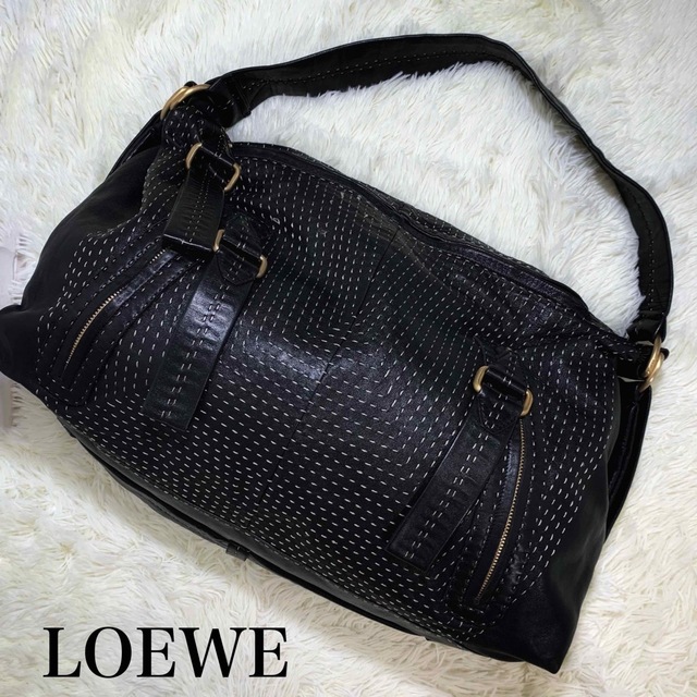 美品✨LOEWE ロエベ　ショルダーバッグ　大容量　 ナッパレザー