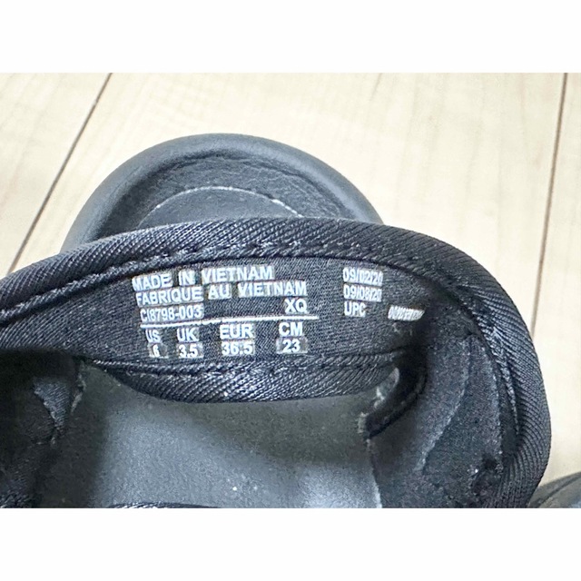 NIKE(ナイキ)のナイキ KOKO SANDAL ココサンダル CI8798-003 ブラック レディースの靴/シューズ(サンダル)の商品写真