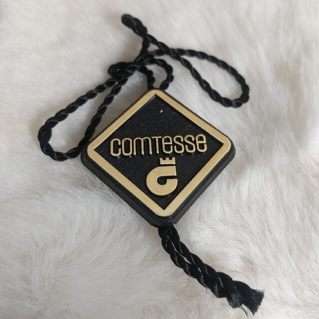COMTESSE(コンテス)の✨訳あり✨❤️COMTESSE❤️コンテス フラップ モノグラム クラッチバッグ レディースのバッグ(クラッチバッグ)の商品写真