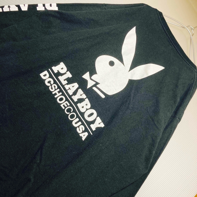 PLAYBOY(プレイボーイ)のDCxPLAYBOY プレイボーイ コラボ バックプリント ロンTシャツ 長袖 メンズのトップス(Tシャツ/カットソー(七分/長袖))の商品写真