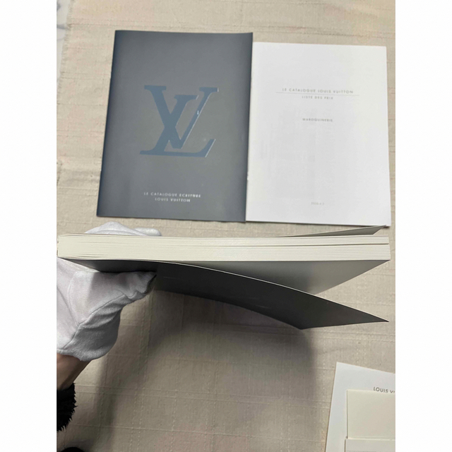 LOUIS VUITTON(ルイヴィトン)のLOUIS VUITTON 製品カタログ　万年筆カタログ　値段表 エンタメ/ホビーの雑誌(ファッション)の商品写真