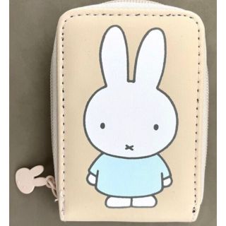 sweet 付録　miffy カードが迷子にならないじゃばらカードケース(パスケース/IDカードホルダー)