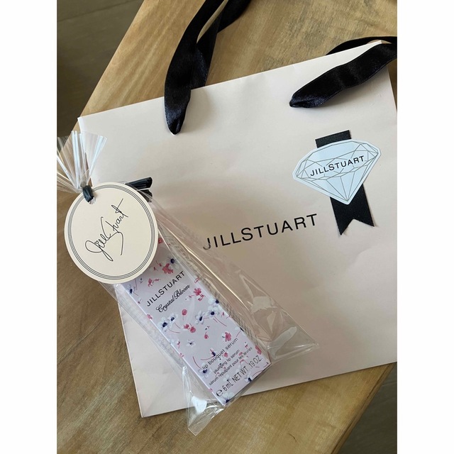 JILLSTUART(ジルスチュアート)の＊専用＊ジルスチュアート　リップ用美容液　04 コスメ/美容のスキンケア/基礎化粧品(リップケア/リップクリーム)の商品写真