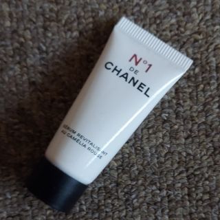 シャネル(CHANEL)の【未使用品】CHANEL セラム N°1 DE CHANEL (美容液)(サンプル/トライアルキット)