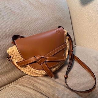 ロエベ(LOEWE)のLOEWE ゲートバッグスモール　タン×ナチュラル(ショルダーバッグ)