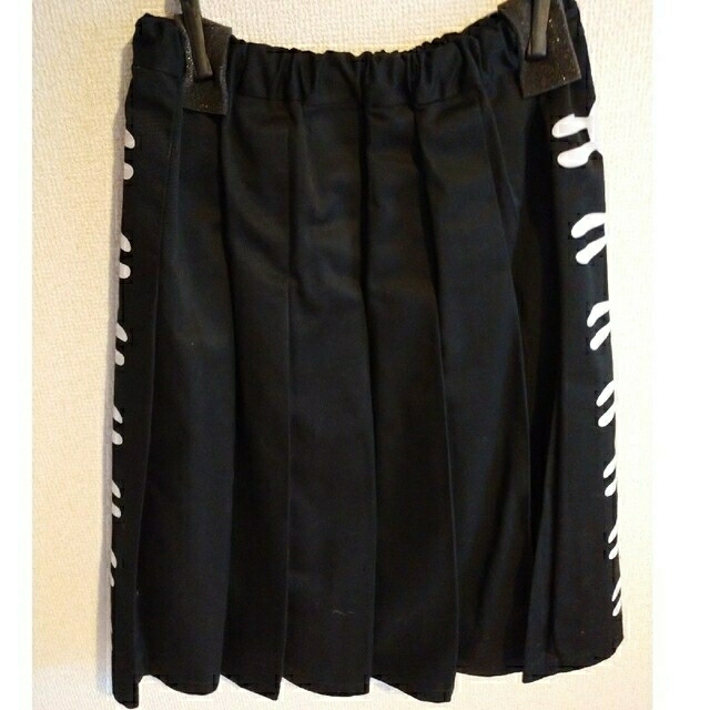 CUNE(キューン)のキューン　スカート　ブラック レディースのスカート(ひざ丈スカート)の商品写真