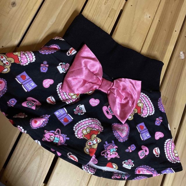 EARTHMAGIC(アースマジック)のアースマジック130センチ キッズ/ベビー/マタニティのキッズ服女の子用(90cm~)(スカート)の商品写真