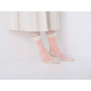 ミナペルホネン(mina perhonen)のミナペルホネン  23ss pomppia ソックス ピンク(ソックス)