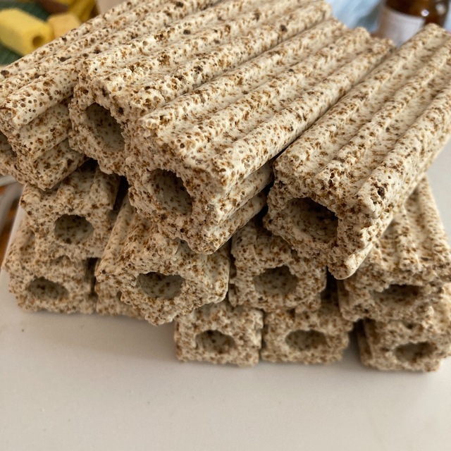業者様愛され最強高品質納豆菌入り多孔質角棒ろ材 100+10送料込みの