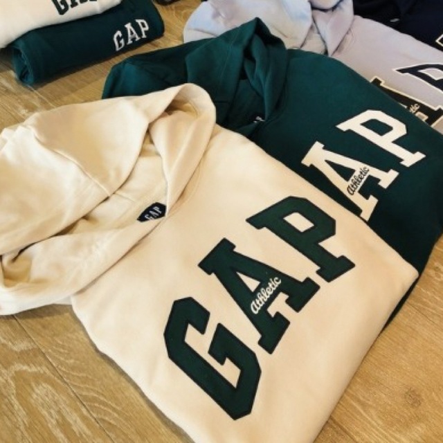 GAP(ギャップ)の新品✨タグ付き♪定価6,990円　ギャップ　柔らかな綿パーカー　 レディースのトップス(パーカー)の商品写真