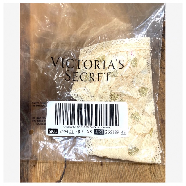 Victoria's Secret(ヴィクトリアズシークレット)のvictoria's secret PINK ブラレット&ソングショーツセット レディースの下着/アンダーウェア(ブラ&ショーツセット)の商品写真