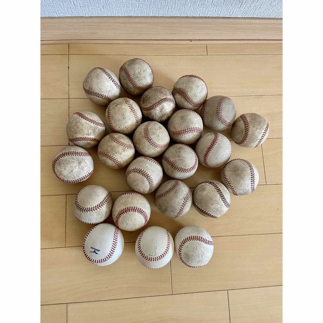 硬式野球ボール　 スポーツ/アウトドアの野球(ボール)の商品写真