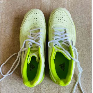 アディダス(adidas)のadidas テニスシューズ　サイズ23.5(シューズ)