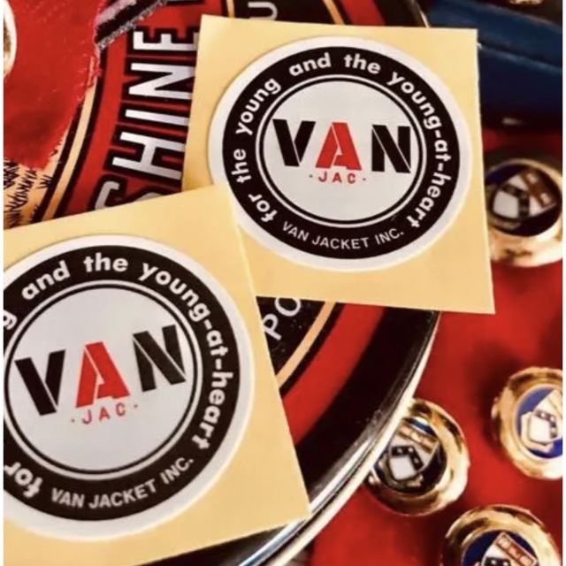 VAN Jacket VAN正規品ミニステッカーシール2枚セット!販売促進用大変貴重の通販 by 橘浩介|ヴァンヂャケットならラクマ VANミニステッカーセット