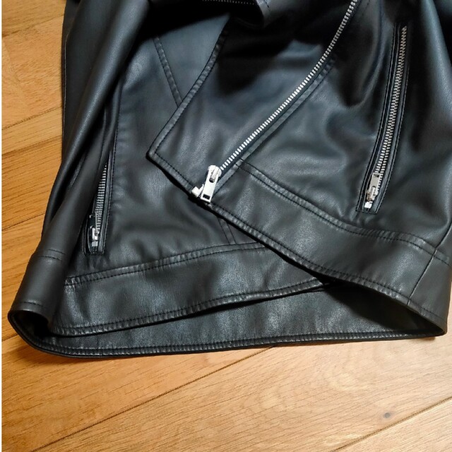 UNIQLO(ユニクロ)のレザージャケット レディースのジャケット/アウター(ライダースジャケット)の商品写真