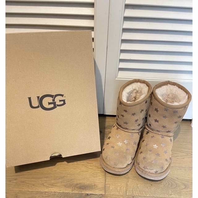 UGG キッズブーツ　20センチ　美品