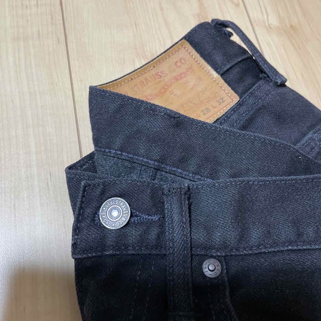 Levi's(リーバイス)のLEVI’S  511  黒パンツ 28インチ レディースのパンツ(デニム/ジーンズ)の商品写真