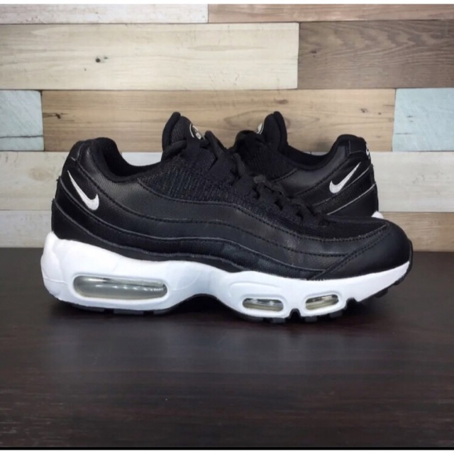 NIKE AIR MAX 95 24cm