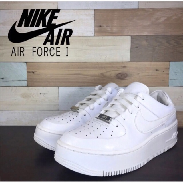 ✨週末セール✨ NIKE AIR FORCE 1 SAGE LOW 24cm