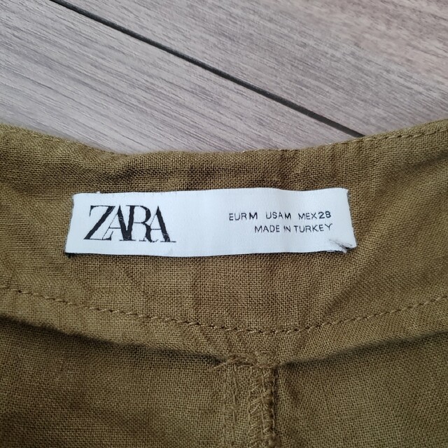 ZARA(ザラ)のZARA　カーゴパンツ　リネン　カラシ レディースのパンツ(ワークパンツ/カーゴパンツ)の商品写真