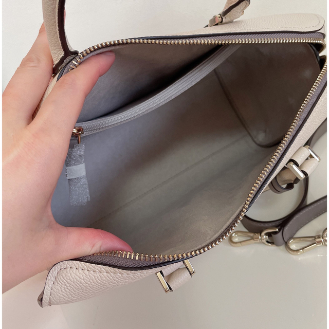 送料無料(沖縄は1000円) ✨希少✨kate spade new york ジップ コード