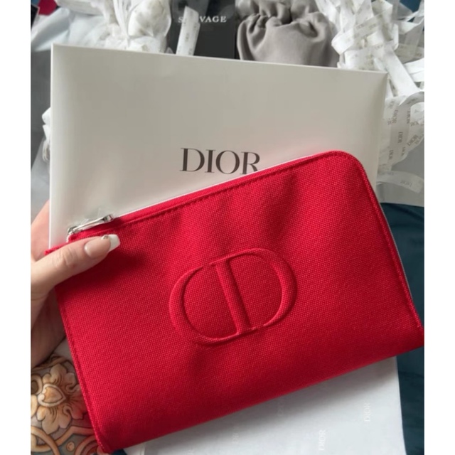 Christian Dior(クリスチャンディオール)の【新品】 2022年最新ディオール　ノベルティ　コスメポーチ  レディースのファッション小物(ポーチ)の商品写真