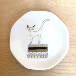 アツコマタノ(Atsuko Matano)の豆皿　マタノアツコ　いじわるうさぎ5  中古品(食器)