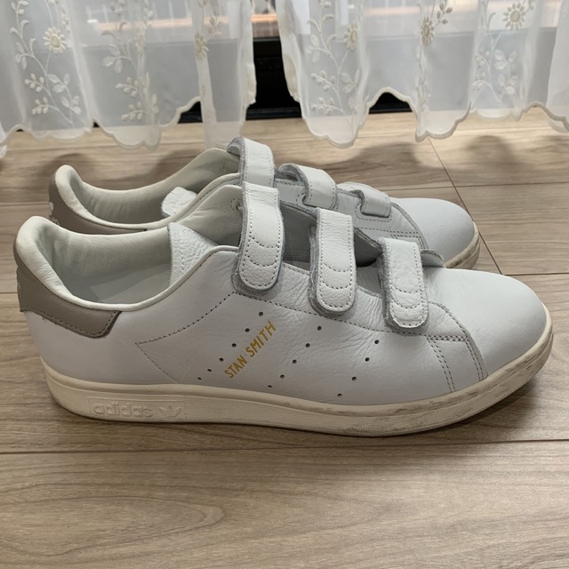 adidas(アディダス)のスタンスミス　ベージュ　Stan smith  美品　26.5cm メンズの靴/シューズ(スニーカー)の商品写真