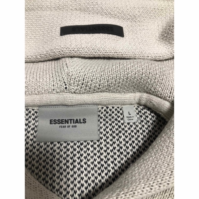 FEAR OF GOD(フィアオブゴッド)のそうた様専用　FOG Essentials Hoodie ニットパーカー L メンズのトップス(パーカー)の商品写真