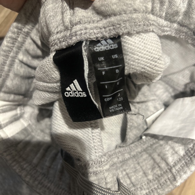 adidas(アディダス)のadidas キッズ/ベビー/マタニティのキッズ服男の子用(90cm~)(パンツ/スパッツ)の商品写真