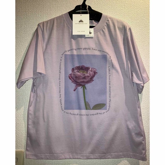 JaneMarple(ジェーンマープル)のご専用　ジェーンマープル Wonder rose Tシャツ 新品 アリス 薔薇 レディースのトップス(Tシャツ(半袖/袖なし))の商品写真