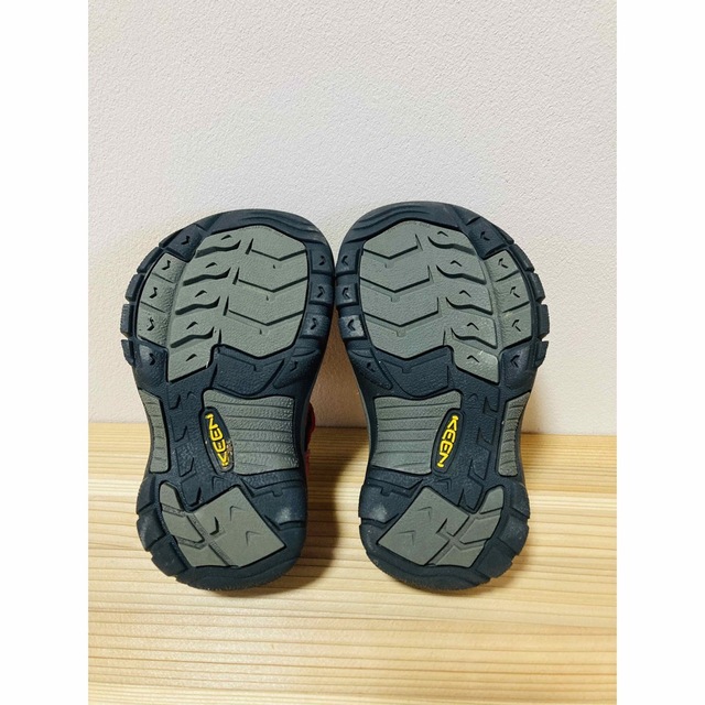 KEEN(キーン)のkeen サンダル　15㎝ キッズ/ベビー/マタニティのキッズ靴/シューズ(15cm~)(サンダル)の商品写真