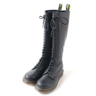 ドクターマーチン(Dr.Martens)の美品★Dr.martens ドクターマーチン 1B60 20ホール レザー レースアップブーツ／ロングブーツ レディース ブラック 黒 UK5 箱付 シンプル◎ h12-st30320-27(ブーツ)