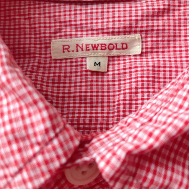 R.NEWBOLD(アールニューボールド)のR.NEWBOLD メンズ　シャツ　トップス　赤　チェック　M メンズのトップス(シャツ)の商品写真