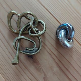 ハナヤマ(HANAYAMA)の知恵の輪　はずる　2個セット(その他)