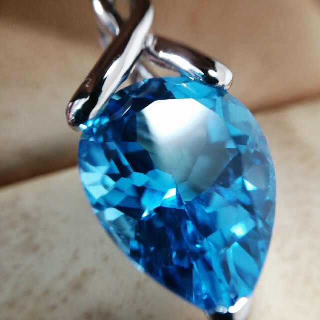 pt900 10.80ct ブルートパーズ 大粒 ネックレス トップ 早割クーポン