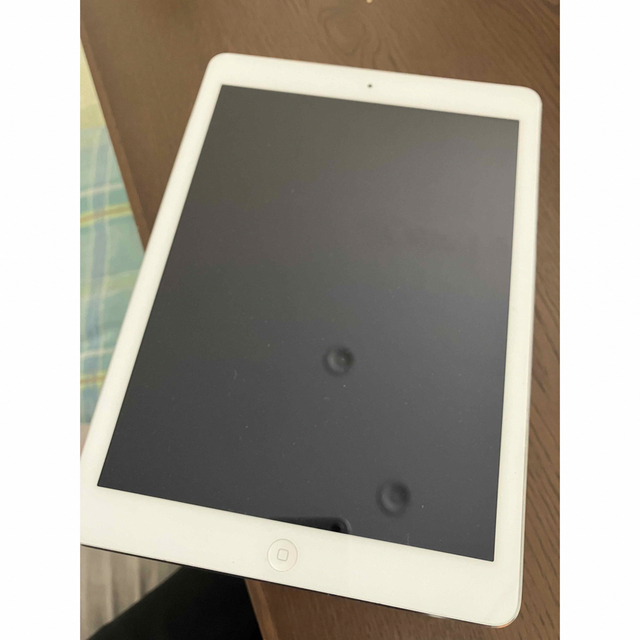 iPad Air1 32GB シルバー　docomo セルラーモデル　本体のみ