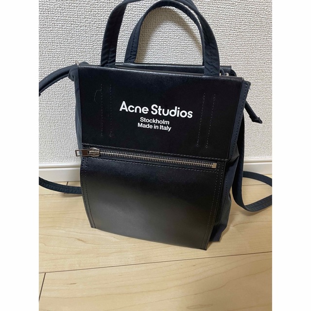 Acne studios バック