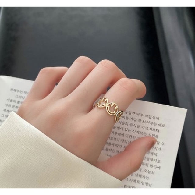 365☆即日発送☆ニコちゃん スマイル ペア 指輪☆カップル リング 韓国 レディースのアクセサリー(リング(指輪))の商品写真