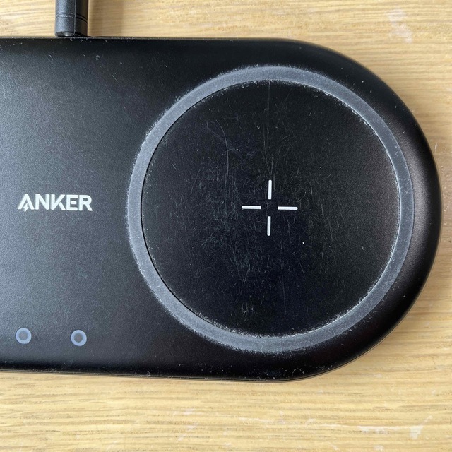 Anker(アンカー)のAnker PowerWave 10 Dual Pad ワイヤレス充電器 スマホ/家電/カメラのスマホアクセサリー(その他)の商品写真