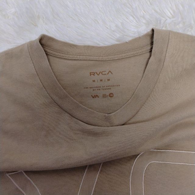 RVCA(ルーカ)のRVCA ルーカ デカTシャツ M ベージュ メンズのトップス(Tシャツ/カットソー(半袖/袖なし))の商品写真