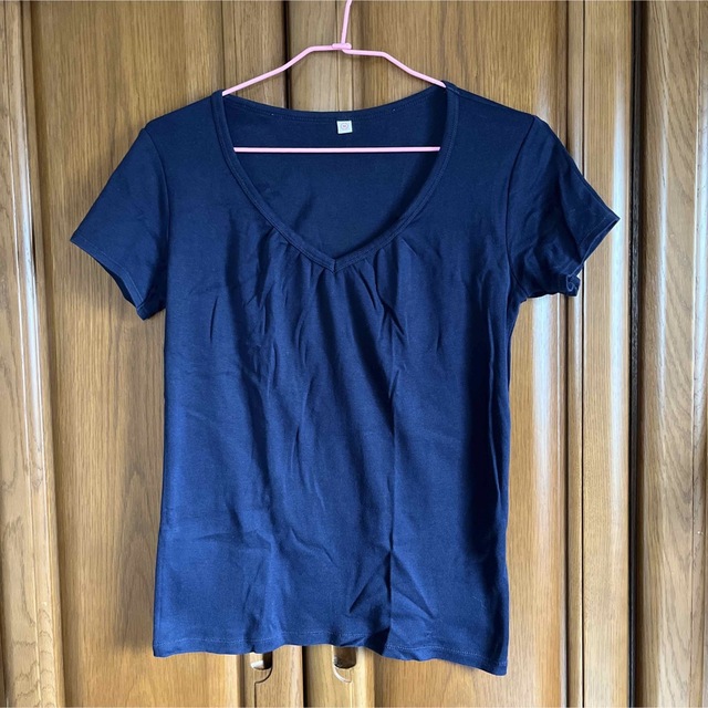 UNIQLO(ユニクロ)のユニクロ　レディース　Mサイズ　棉 VネックTシャツ レディースのトップス(Tシャツ(半袖/袖なし))の商品写真