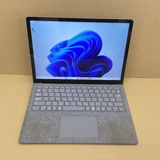 MicroSoft ノートPC SurfaceLaptop2 訳あり