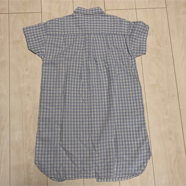 UNIQLO(ユニクロ)の未使用　シャツワンピース　130 ユニクロ キッズ/ベビー/マタニティのキッズ服女の子用(90cm~)(ワンピース)の商品写真